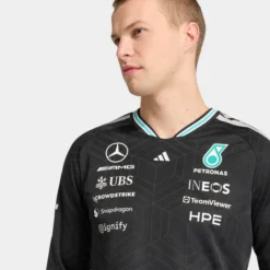 Playera Mercedes AMG F1 2026 Manga Larga Negra Piloto