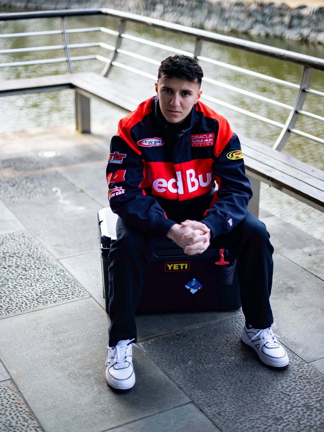 Chamarra Red Bull X New Era Motorsport 2026