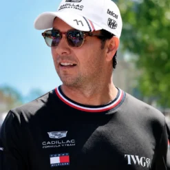 Gorra Checo Pérez 2026 Blanca Piloto All Season